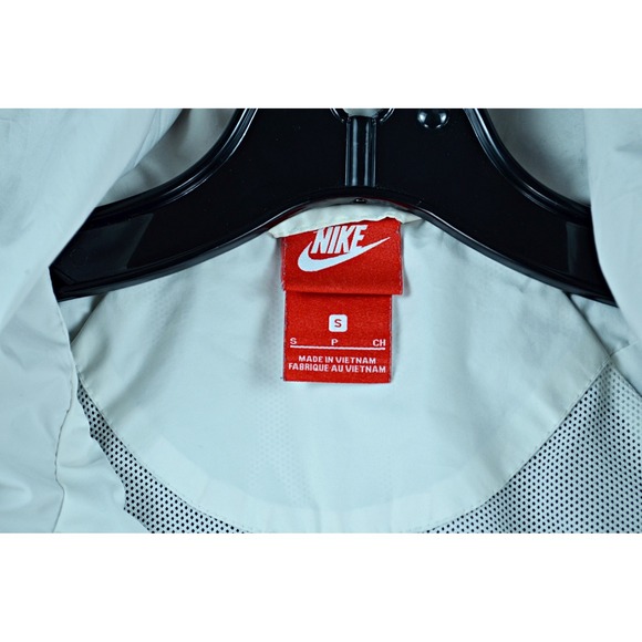 Nike Jacket Women's S Burgundy White Black The WindRunner Windbreaker Full Zip - Picture 4 of 13
